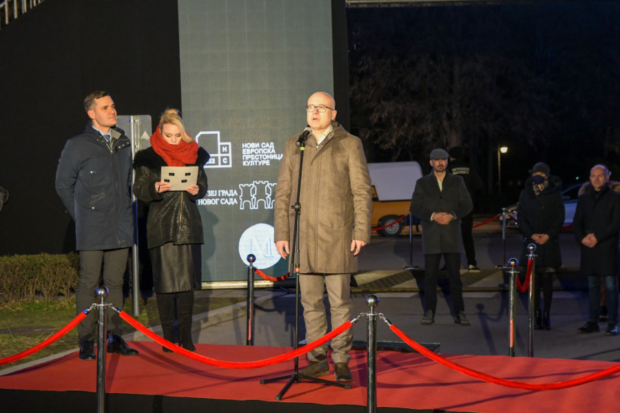 Prošlost i sadašnjost Novog Sada povezane kroz jedinstvene izložbe: Most između dva muzeja (FOTO)