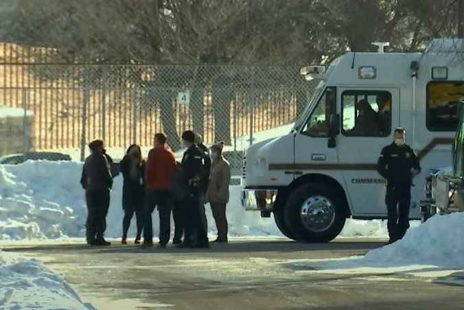 Tragedija u Minesoti: Pucnjava kod škole, jedan učenik ubijen, drugi teško ranjen! (VIDEO)