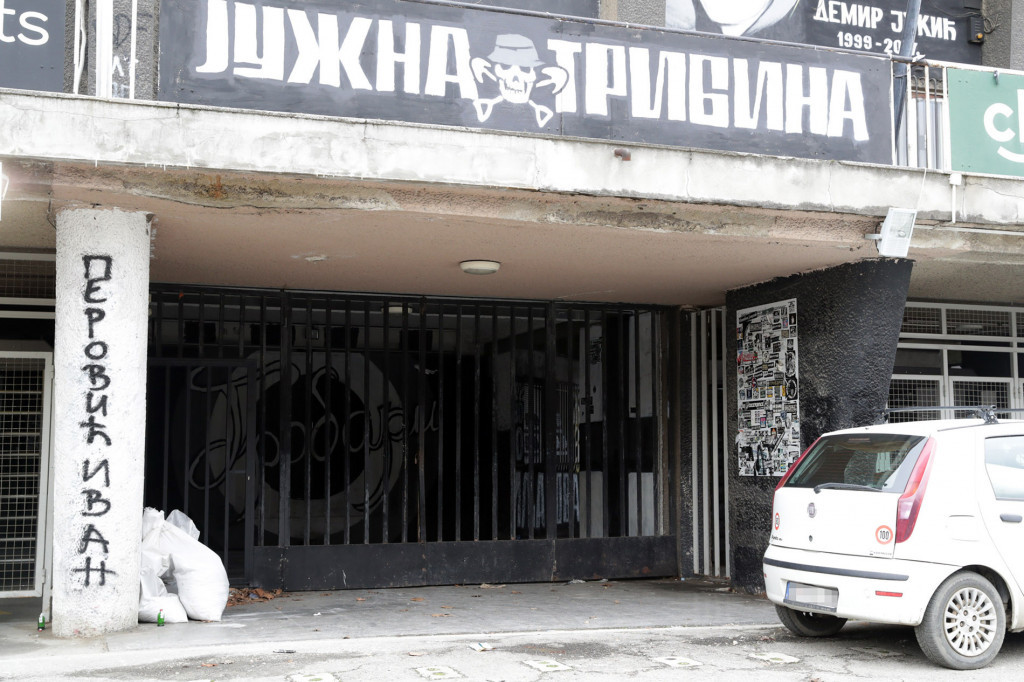 Tajni prolazi, štekovi za drogu i rekviziti navijača: Kako je izgledala unutrašnjost bunkera Velje Nevolje na Partizanovom stadionu
