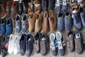 Pola tone obuće zaplenjeno na Horgošu: Cipele "na kilo" stigle iz Nemačke