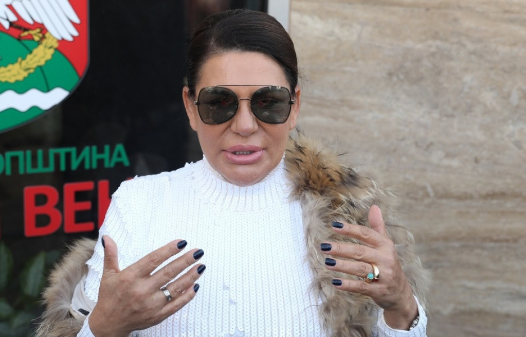 Estrada pod lupom 24sedam: Poznati se svađali, pravili skandale, raskidali i venčavali se (FOTO)