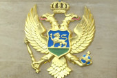 Crna Gora pošto-poto pomaže Ukrajini: Zaštitni prsluci, balistički šlemovi, a i svojih obroka se odriču!