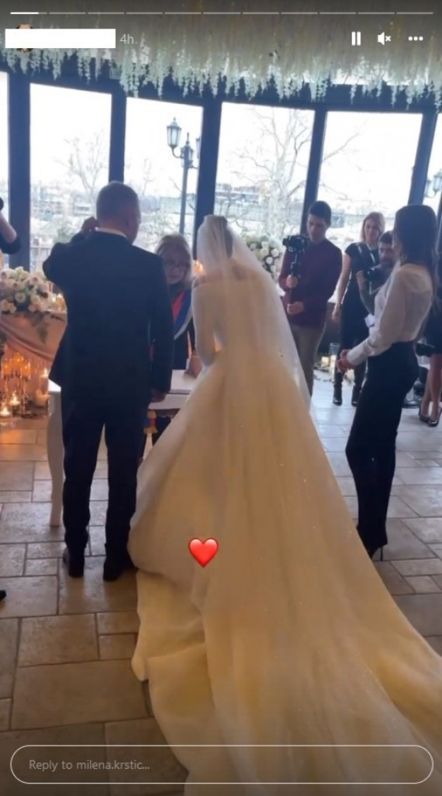 Prve fotografije sa venčanja Sofije Rajović: Glumica ipak nije prošla neopaženo! (FOTO)