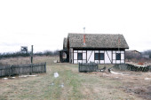 Deo imanja „Farme" prodaje se za 215.000 evra! Ovde su nekad boravili Kaća Živković, Miloš Bojanić, a danas sve napušteno i zapušteno (FOTO)