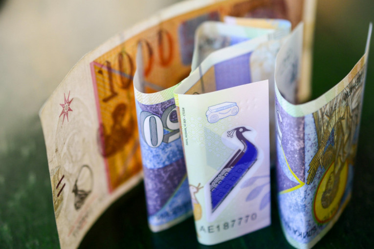 U menjačnice možete i sa dirhamima i denarima: NBS proširila listu valuta