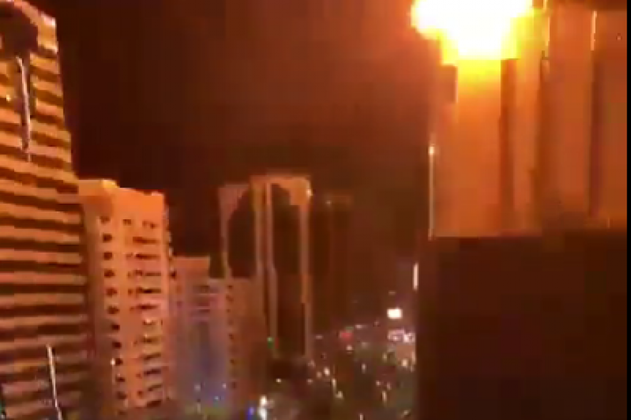 Panika u Abu Dabiju! Sirene odjekuju, ulice prepune ljudi! Bačena raketa ili dron kamikaza? (VIDEO)