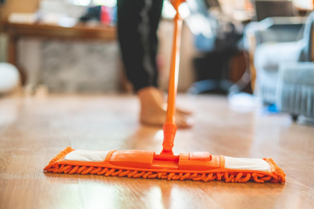 Da kuća bude savršeno čista i da lepo miriše: Tri korisna trika koja momentalno deluju (VIDEO)