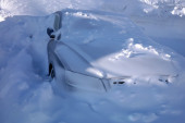 Policija spasila petoro zavejanih u snegu: Drama kod Vučitrna