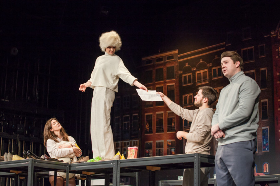 Misteriozni račun za gas iza kog se kriju mračne tajne iz prošlosti: „Amsterdam“ premijerno u Ateljeu 212