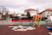 Igralište ruina već šest meseci: Rekonstrukcija parka u Zemunu, u koje je uleteo autobus, biće gotova sledeće nedelje