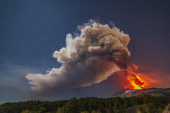 Spektakularan prizor na nebu: Proradila čuvena Etna, lava kulja na skoro 3.000 metara (FOTO/VIDEO)