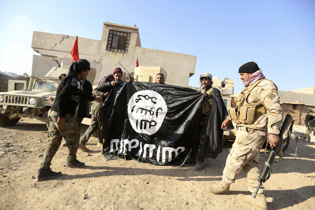 Krvoločni ISIS izveo novi napad: Stradali nedužni civili, meta bio visoki zvaničnik