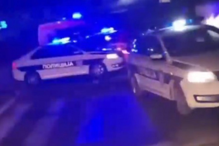 Divljao Beogradom na skuteru: Drogirani maloletnik bežao od policije, pa razlupao službeno vozilo!