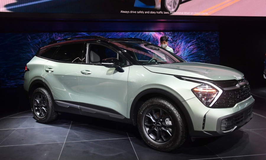 Dva poznata auto-brenda povlače pola miliona vozila: Vlasnicima poručili da parkiraju što dalje od kuće