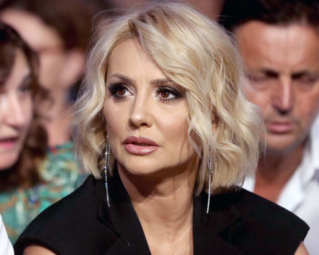 Estrada pod lupom 24sedam: Ovako prolaze poznati kad organizuju tajna venčanja i koncerte! (FOTO/VIDEO)