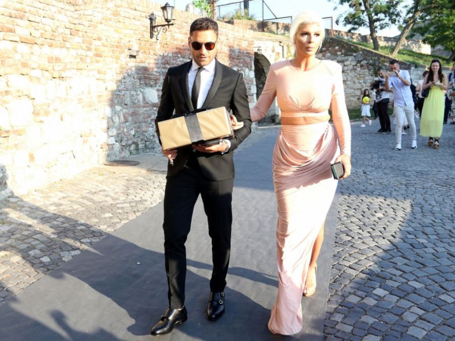 Jelena Karleuša posvetila pesmu Dušku pre 15 godina: Isplivala tajna njene balade koju svi znaju