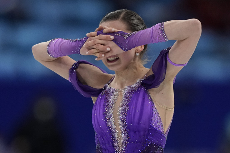 Ruskinja Kamila Valieva briljirala na ledu u prvom nastupu posle doping skandala: Slomile je emocije (FOTO)