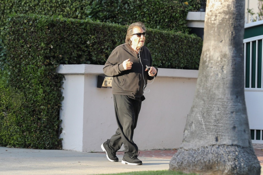 Al Paćino ima skoro 82 godine, ali trenira i pleše punom parom! Hit snimak oduševljava! (FOTO/VIDEO)