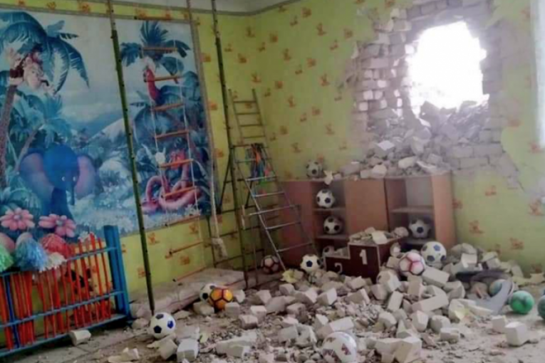Granatiran vrtić u Donbasu: U trenutku napada deca bila u zgradi! (FOTO)