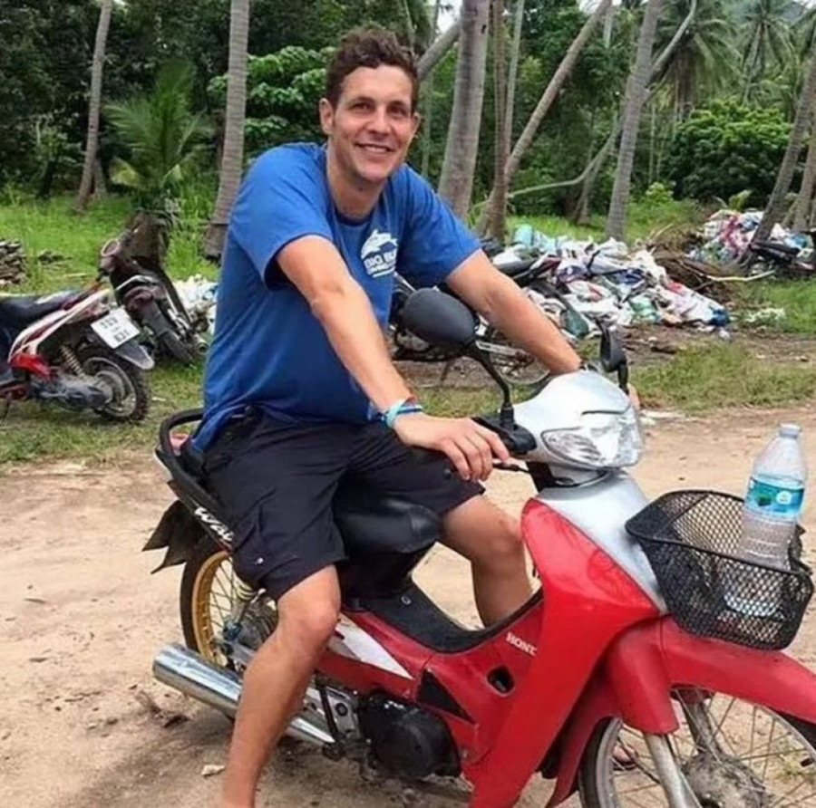 Ovo je plivač kojeg je rastrgla ajkula: Zastrašujući snimak izazvao bes, svi opleli po ribarima (FOTO/VIDEO)