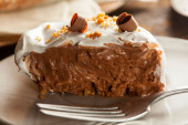 Recept dana: Čokoladna svilena pita je kolač za kojim svet luduje već pola veka, a pravi se brzo i lako
