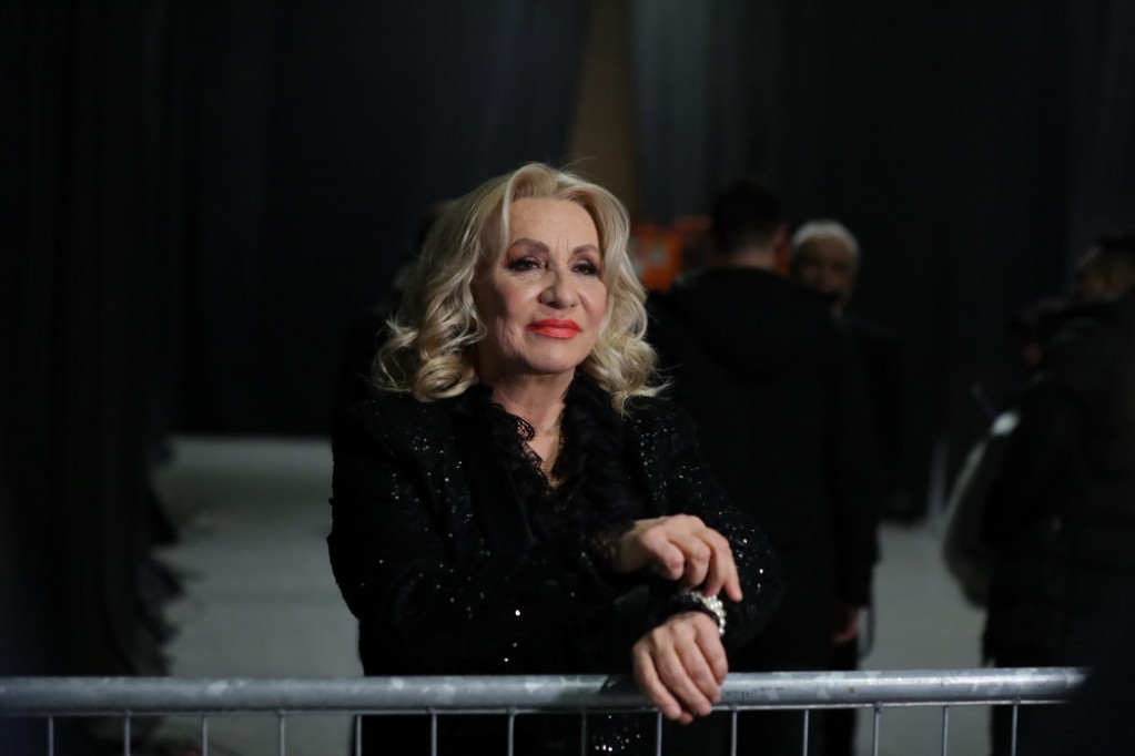Vesna Zmijanac, posle dva meseca oporavka: Pevačica ne skida osmeh sa lica, isplivala fotografija! (FOTO)