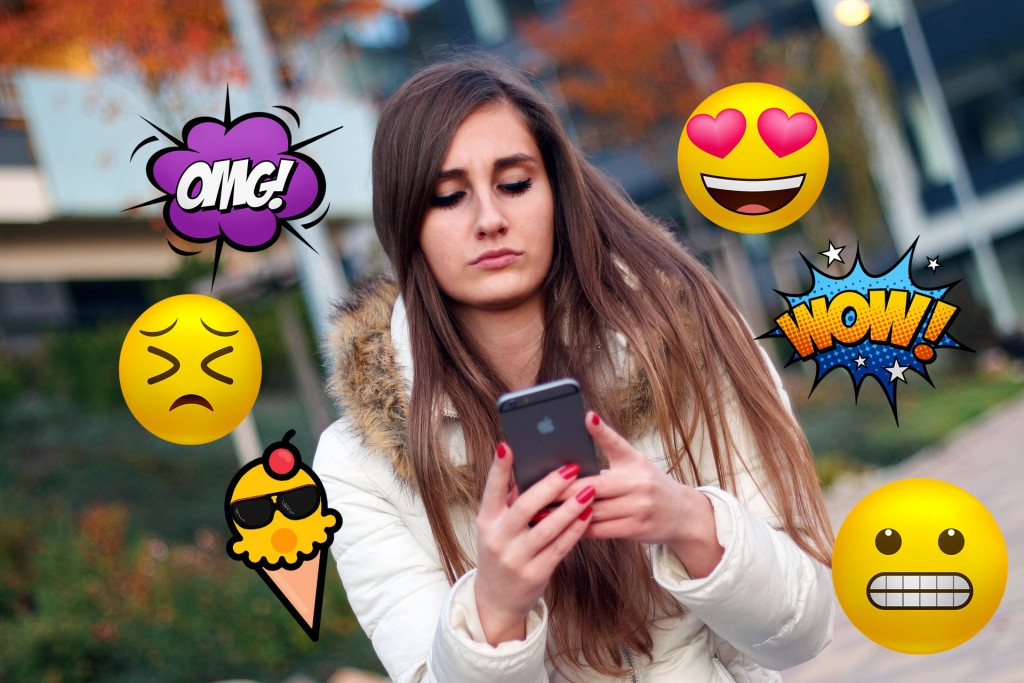 Trend u srpskim školama! Mobilni ograničeni na velike i male odmore: Međunarodna organizacija otkrila vezu između telefona i lošeg učenja!