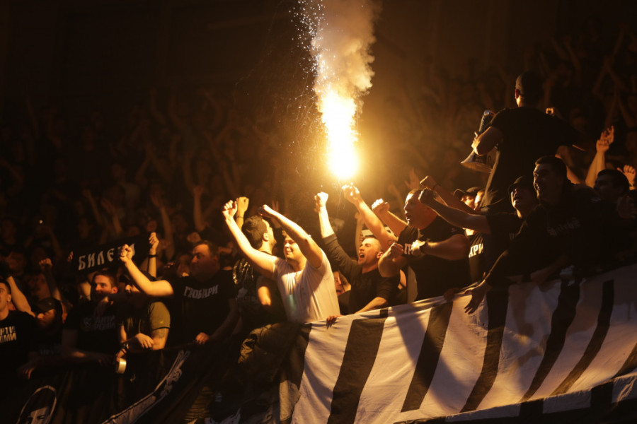 Uvrede sa obe strane! Dokle više, tome stvarno nije mesto na zlatnoj utakmici srpske košarke!