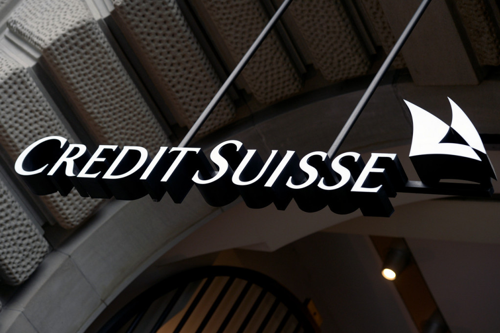 Oboren kreditni rejting Kredi Svisa: S&P spustio Švajcarce za jedan stepen