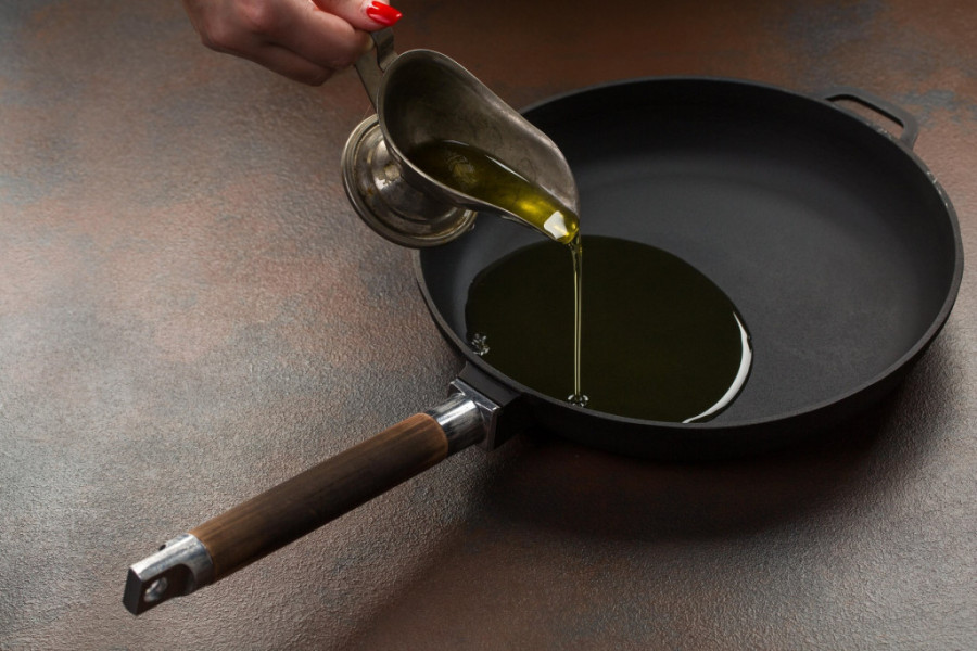 Da li se tiganj od livenog gvožđa sme prati deterdžentom? Konačno imamo jasan odgovor