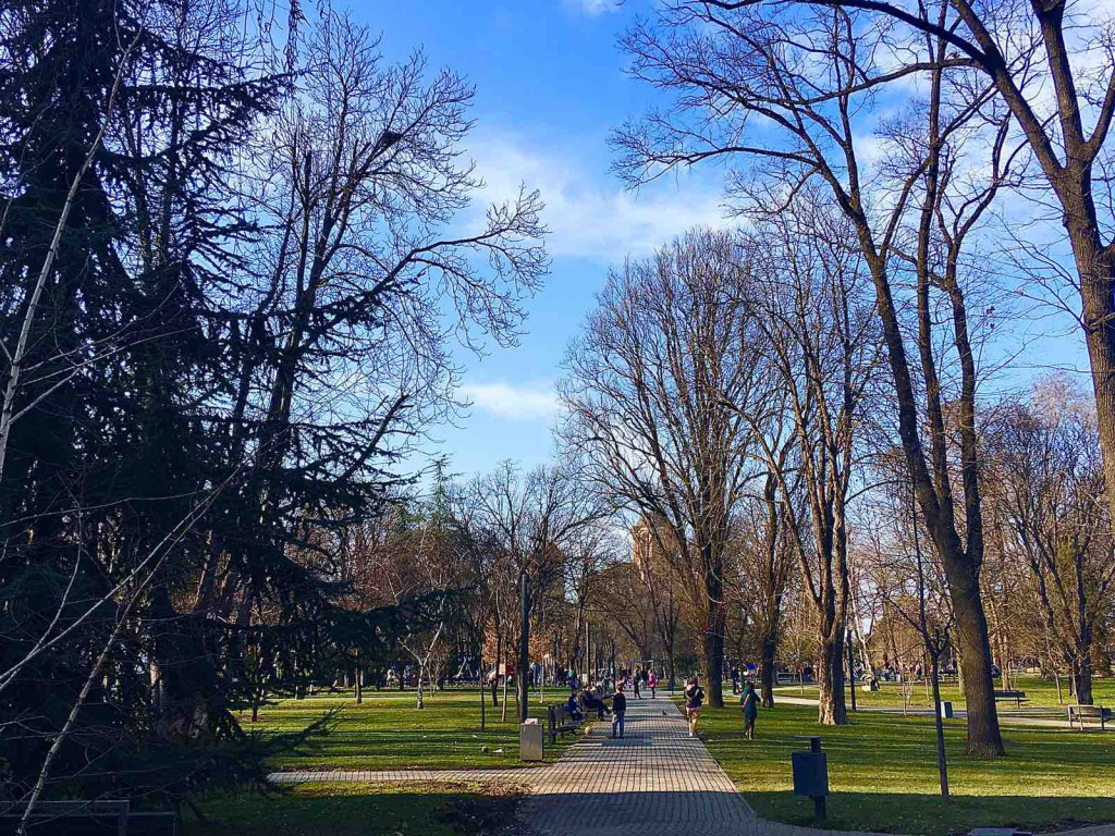 Danas je bio paklen dan u Beogradu, ali postoji spas od tropskih temperatura: Pogledajte gde možete "pobeći" od gradske žege