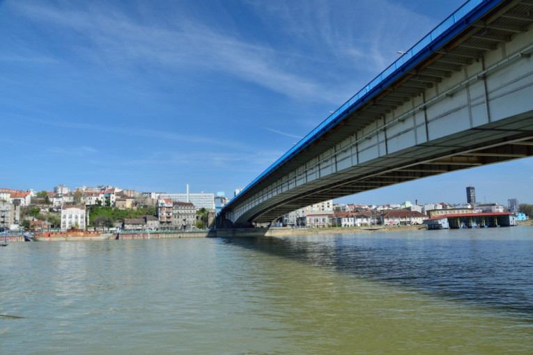 Udes na Brankovom mostu: Sudarila se dva autobusa, nema povređenih putnika