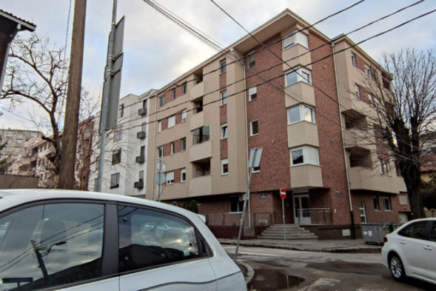 24sedam pokušao da stupi u kontakt sa ženom koja je prijavila Antića da je njihovu ćerku polno uznemiravao: Nepoznati muškarac rekao je ovo!