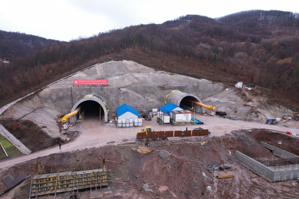 Od Čačka do Požege za 20 minuta: Pogledajte kako napreduju radovi na tunelu Laz (VIDEO)