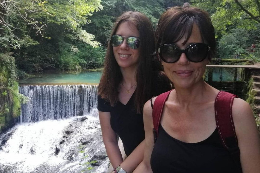 Prvi put nakon skandala: Jasna Šekarić i njena ćerka se pojavile u javnosti, otkriveno šta su radile