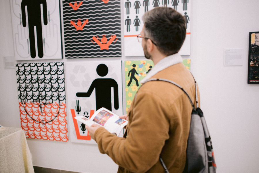 Moja priča počinje kada sam u Austriji markiran kao gastarbajterski sin: Izložba „Poveži, obeleži“ u Novom Sadu