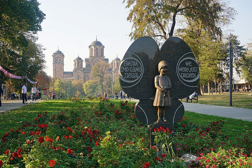 Sramni potez poznatog srbomrsca: "Srušiti spomenik ubijenoj srpskoj deci u Tašmajdanskom parku!"