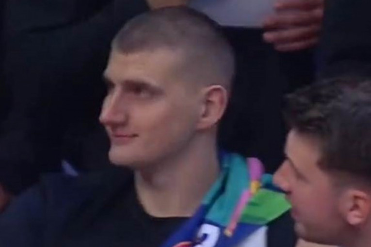 Ceo svet je čuo Jokićev i Dončićev šou na srpskom! Slovenac "isprozivao" NBA kolegu, a onda je "uleteo" Srbin (VIDEO)