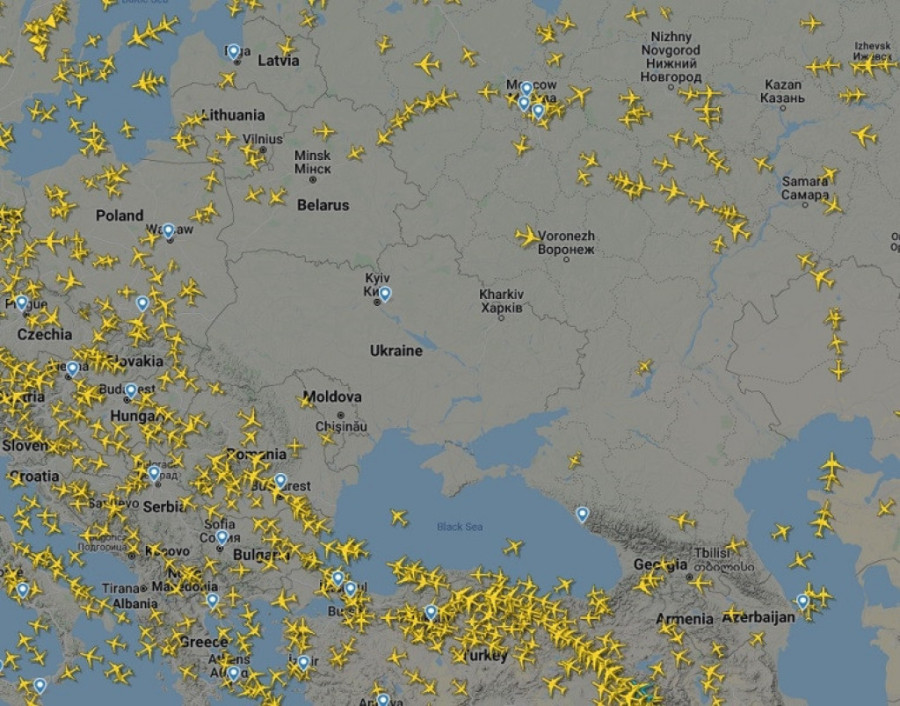 Avioni zaobilaze Ukrajinu: Ovako izgleda nebo iznad nje nakon ruskog napada! (FOTO)