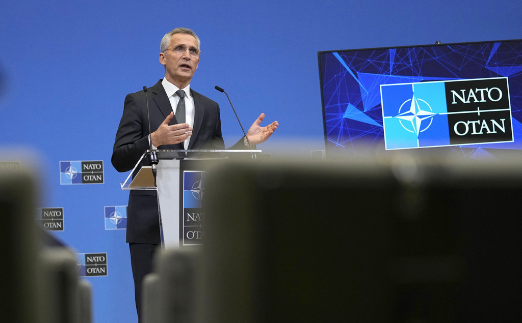 Sedmica u svetu: Burno na istoku Evrope, Zapad sankcioniše, Rusija ne odustaje, Ukrajina se okreće protiv NATO-a