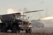 Rusko Ministarstvo odbrane: Građani Ukrajine da traže povlačenje teškog oružja iz gradova!