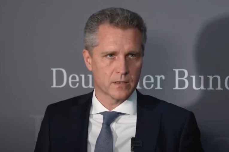 Nemački poslanik poručio: “Naša zemlja je podržala nezavisnost Kosova i zato nema pravo da kritikuje Rusiju” (VIDEO)