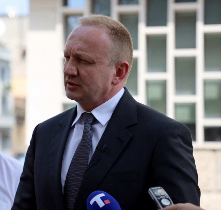 Izliv kalkulatora u mozak: Ovako je Đilas osmislio novu i krajnje neverovatnu prevaru građana Srbije