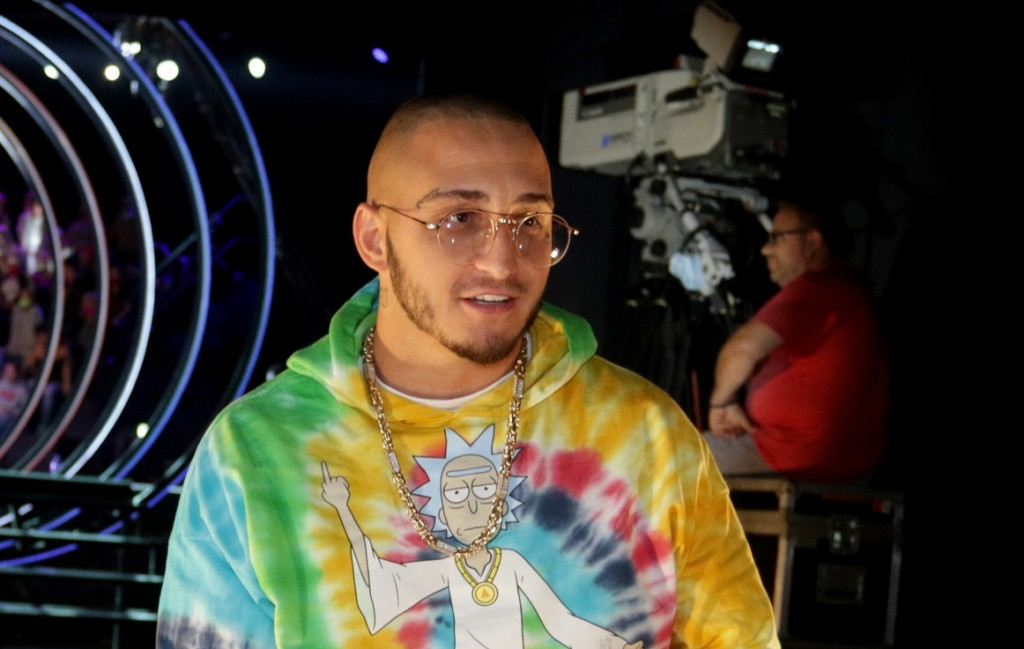 Vuk Mob u do sada neviđenom izdanju: Tvrdi da je davno izgubljeni brat Džonija Depa? (FOTO)