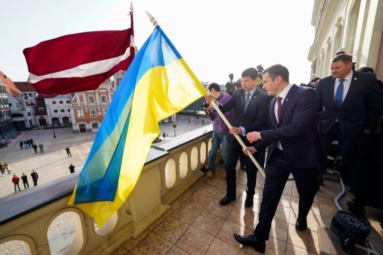 Parlament Letonije izglasao da građani mogu da se bore u Ukrajini ako žele!
