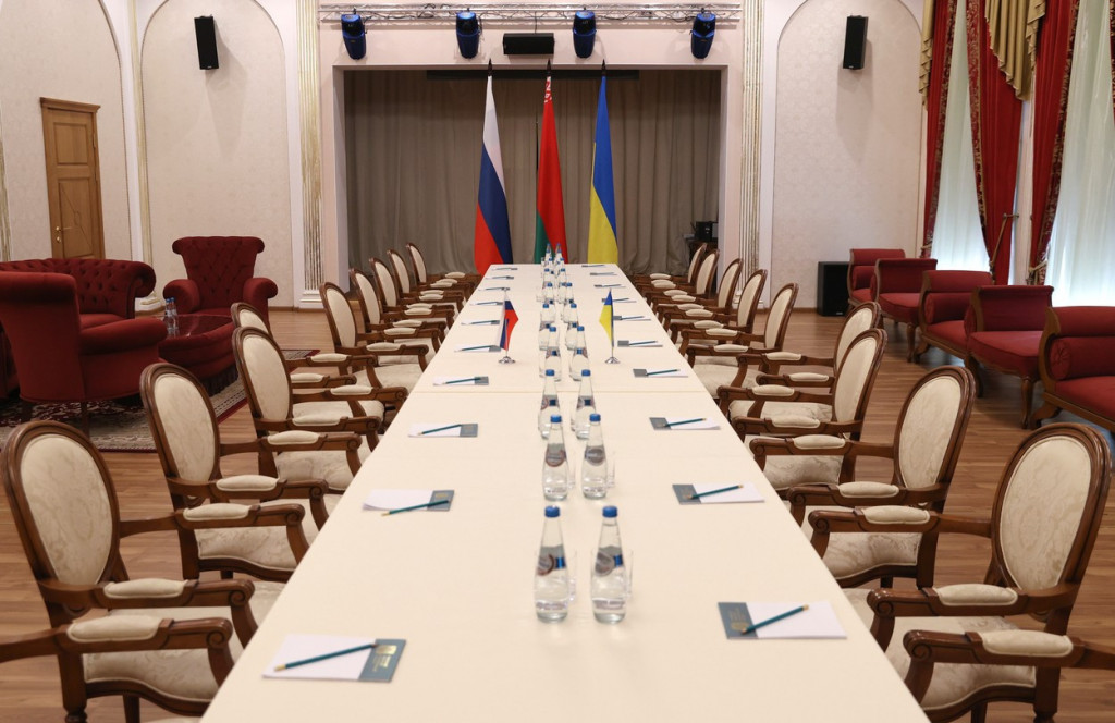 Palata iz 18. veka: Ovde se održavaju pregovori Rusije i Ukrajine (FOTO)