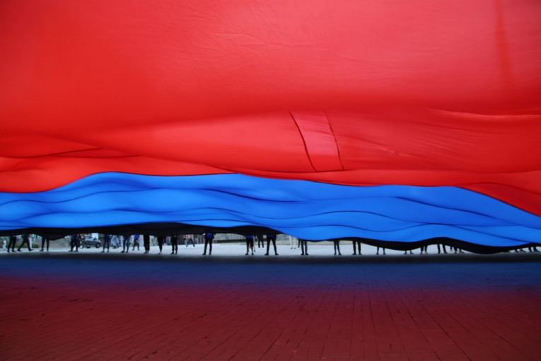 Sve zastave proruskih oblasti: Koju simboliku nose zastave Donjecka, Luganska i Krima? (FOTO)