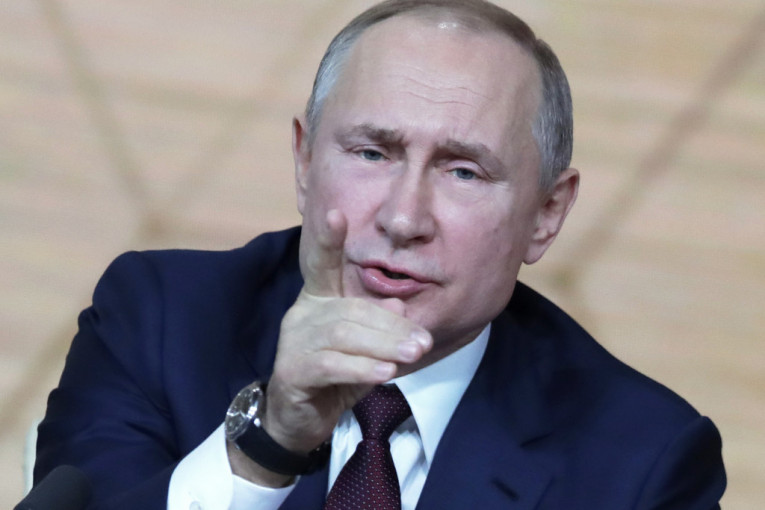 Putin: Amerika obmanjuje građane, sankcije Rusiji nisu legitimne!