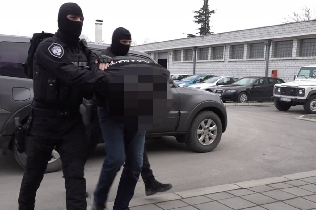Uhapšen jedan od vođa navijača Partizana: Policija kod njega pronašla heroin i marihuanu?
