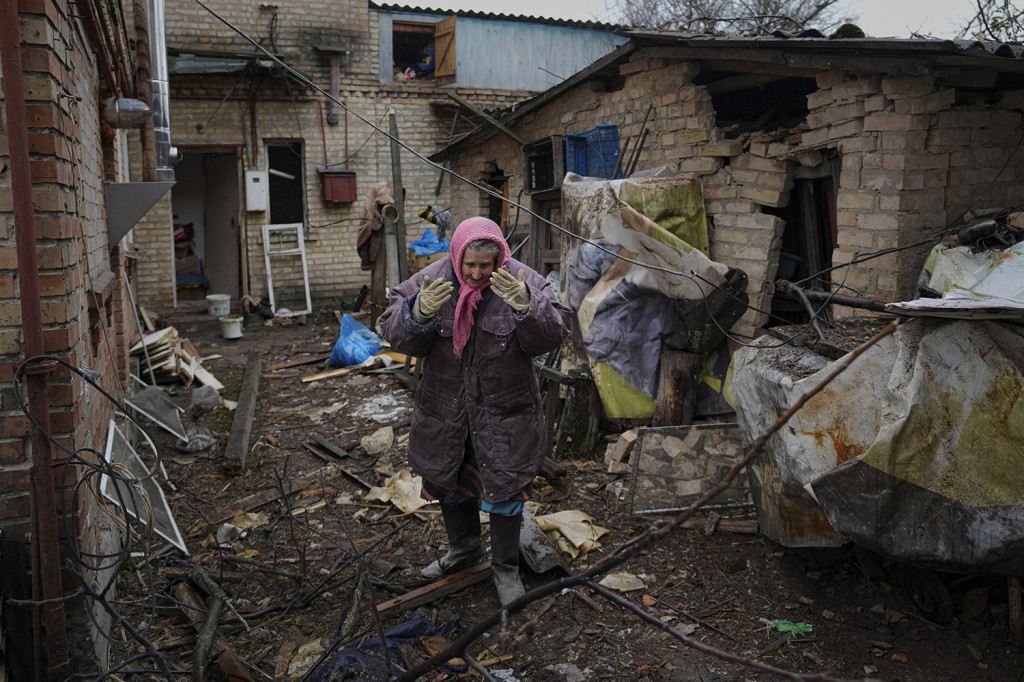 Ukrajinski "Azovi" digli u vazduh zgradu u Marijupolju: Pod ruševinama 200 ljudi, uključujući i decu!